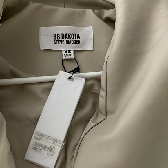 Tuckernuck Jacket - Picture 6 of 8